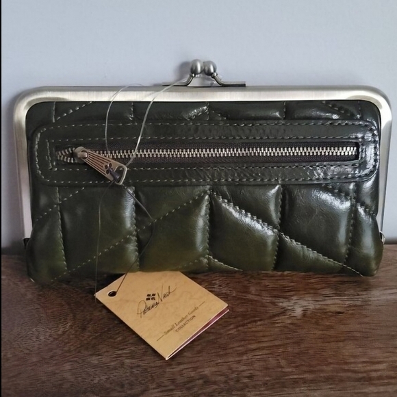 Patricia Nash Everly Quilted Soft Olive Green Bifold Leather Card Holder Wallet - Picture 5 of 5
